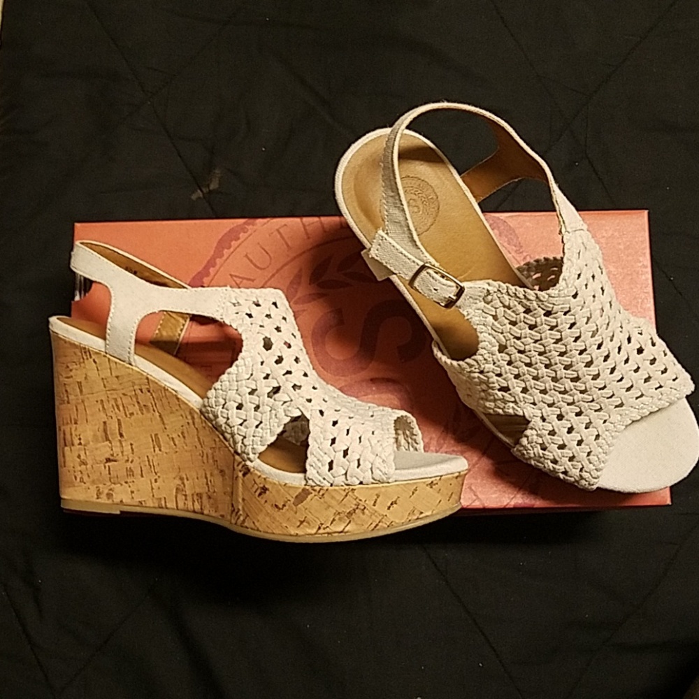 Tan wedges